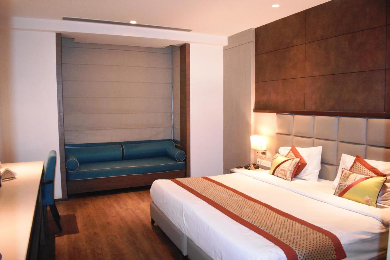 Lemonwood Suites By F9 Hotels - Trivoli Garden Chhatarpur Yeni Delhi Dış mekan fotoğraf