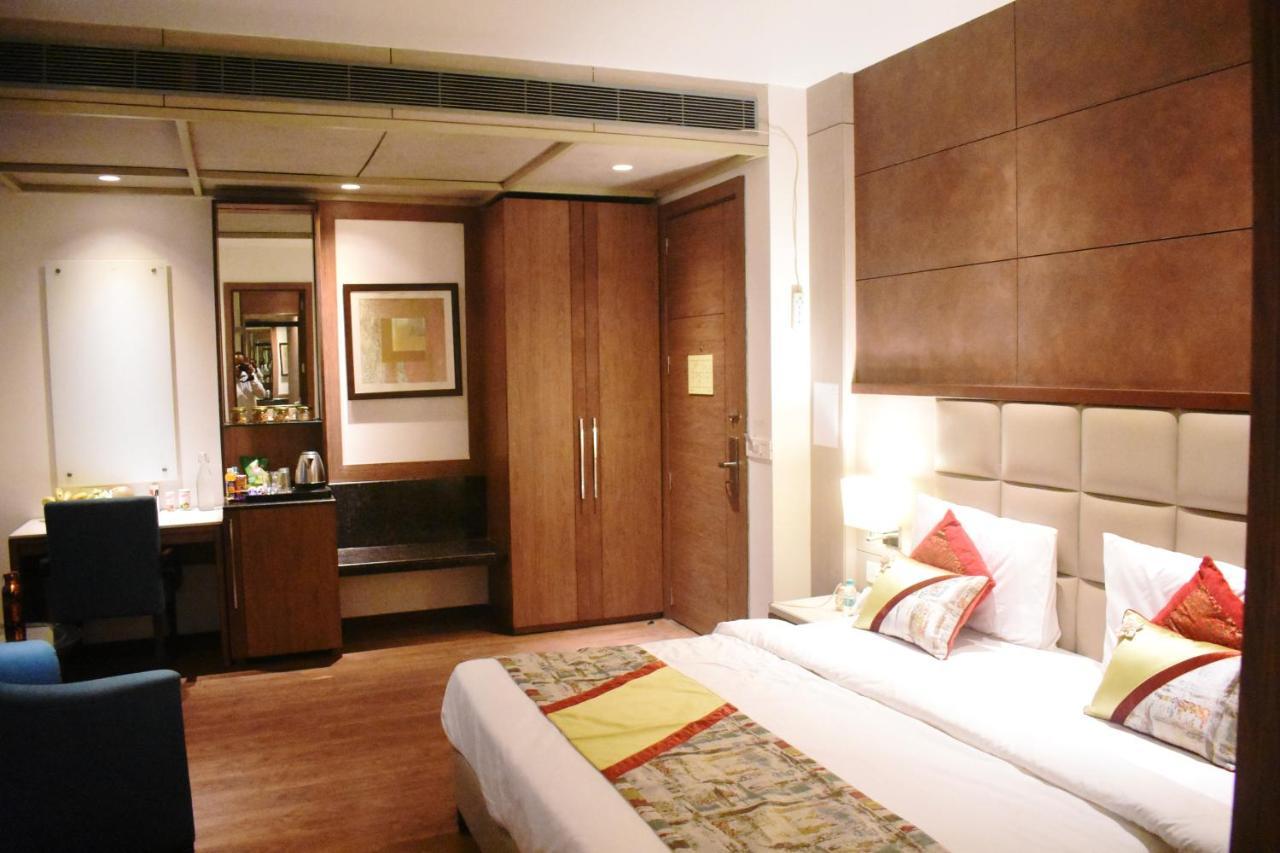 Lemonwood Suites By F9 Hotels - Trivoli Garden Chhatarpur Yeni Delhi Dış mekan fotoğraf