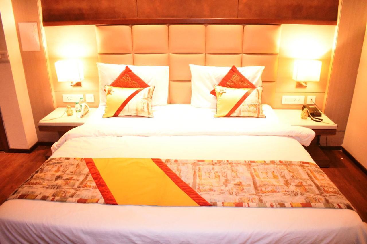 Lemonwood Suites By F9 Hotels - Trivoli Garden Chhatarpur Yeni Delhi Dış mekan fotoğraf