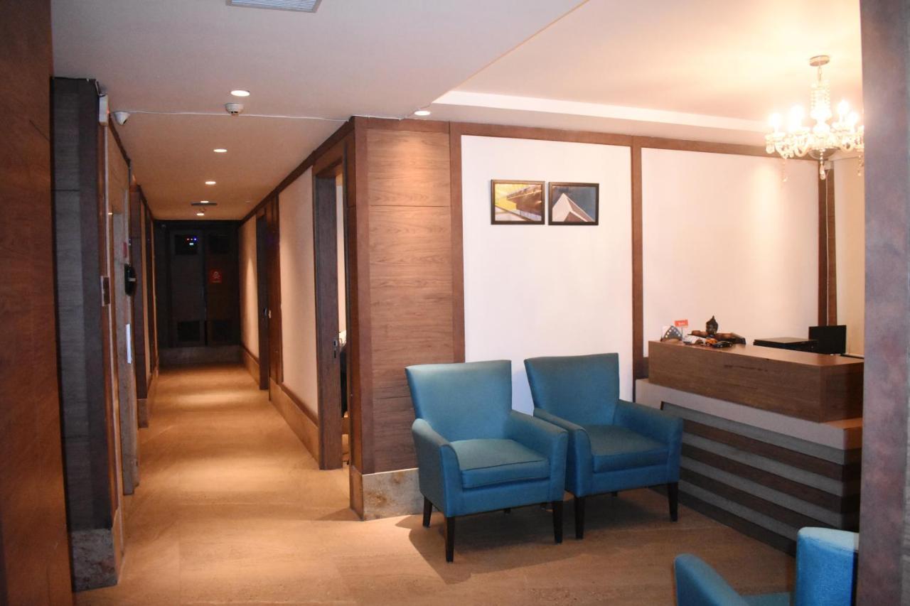 Lemonwood Suites By F9 Hotels - Trivoli Garden Chhatarpur Yeni Delhi Dış mekan fotoğraf