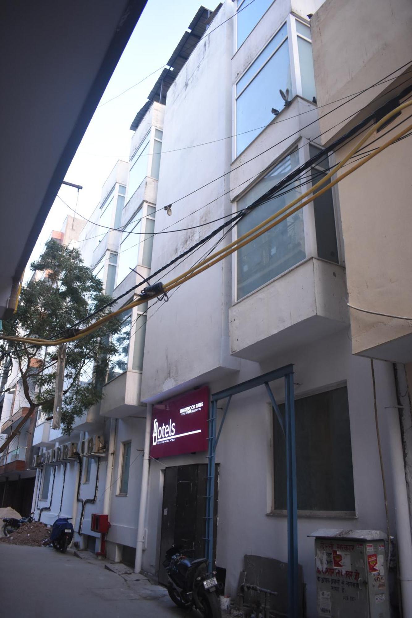 Lemonwood Suites By F9 Hotels - Trivoli Garden Chhatarpur Yeni Delhi Dış mekan fotoğraf